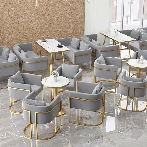 chaises design de restaurant et hôtel à Marrakech